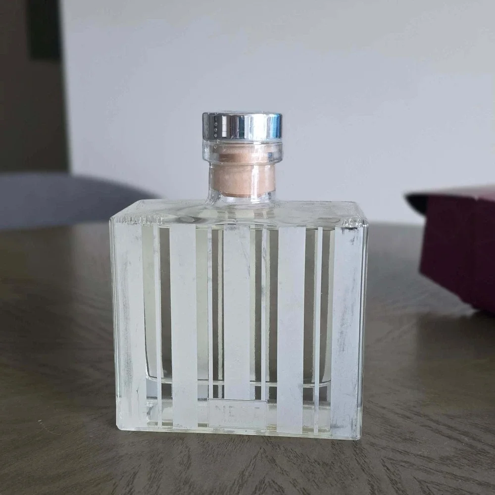 NEST New York Japanese Black Currant Reed Diffuser 5.9 oz Home Fragrance Set